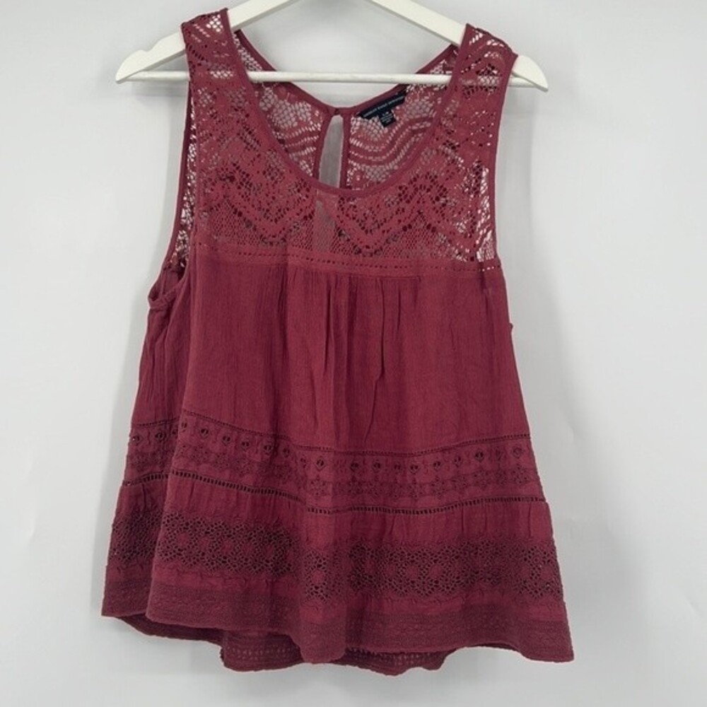 AE Lace Sleeveless Top
